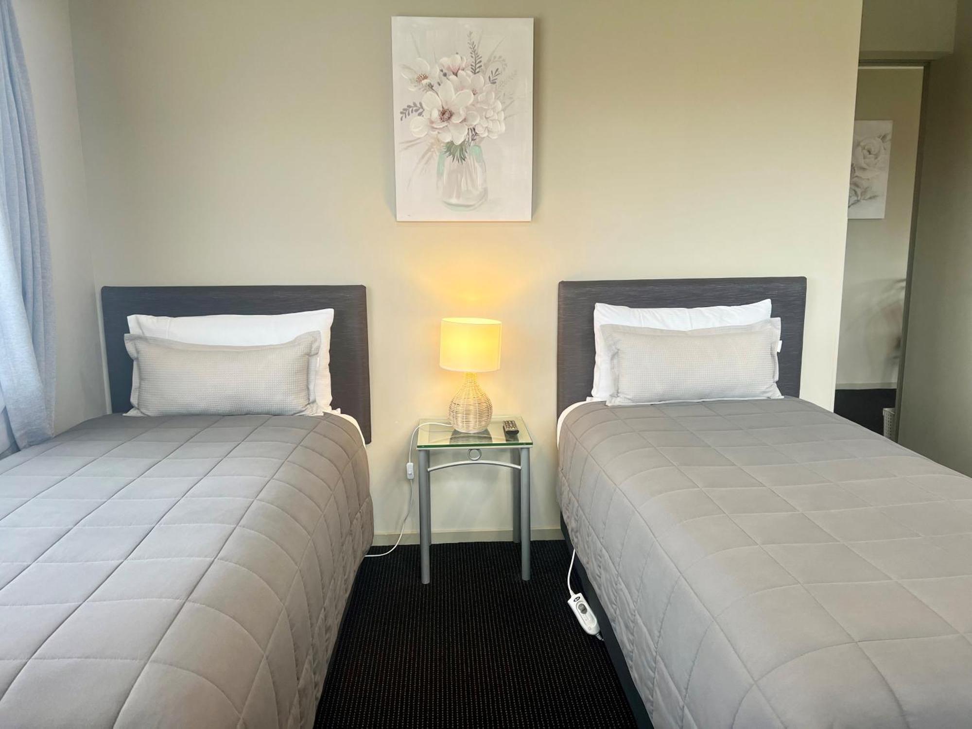Ashbrook Motel Таупо Екстер'єр фото